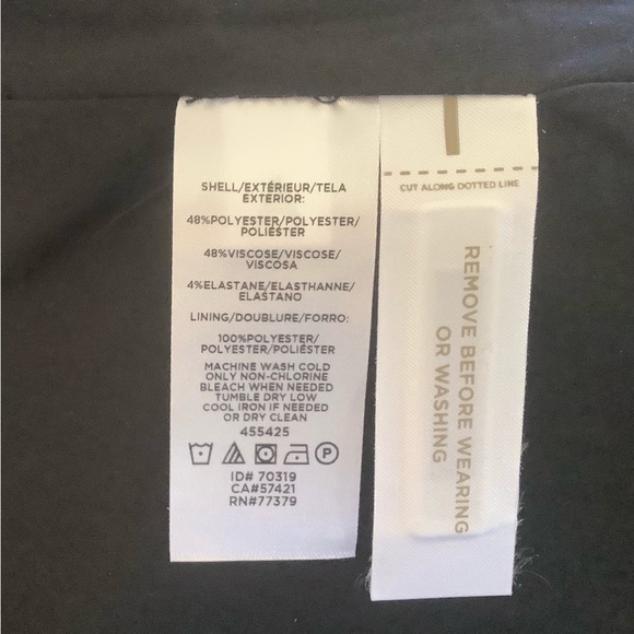 Size 4 Ann Taylor Sheath sleeveless V neck black dress shirt LBD - Picture 9 of 9